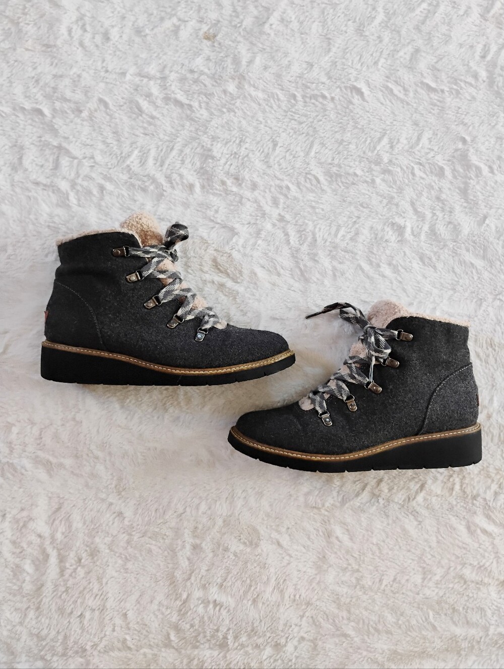 Dr. Scholl's So Cozy Sherpa Lined Waterproof Boots